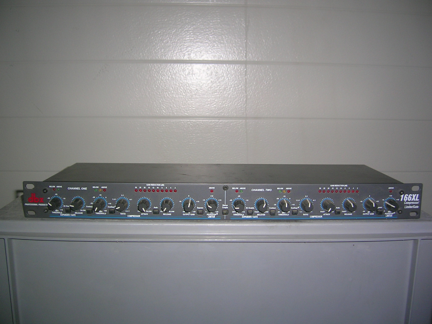 dbx 166 XL dbx 166 XL